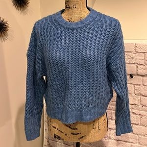 American eagle blue crop sweater size small